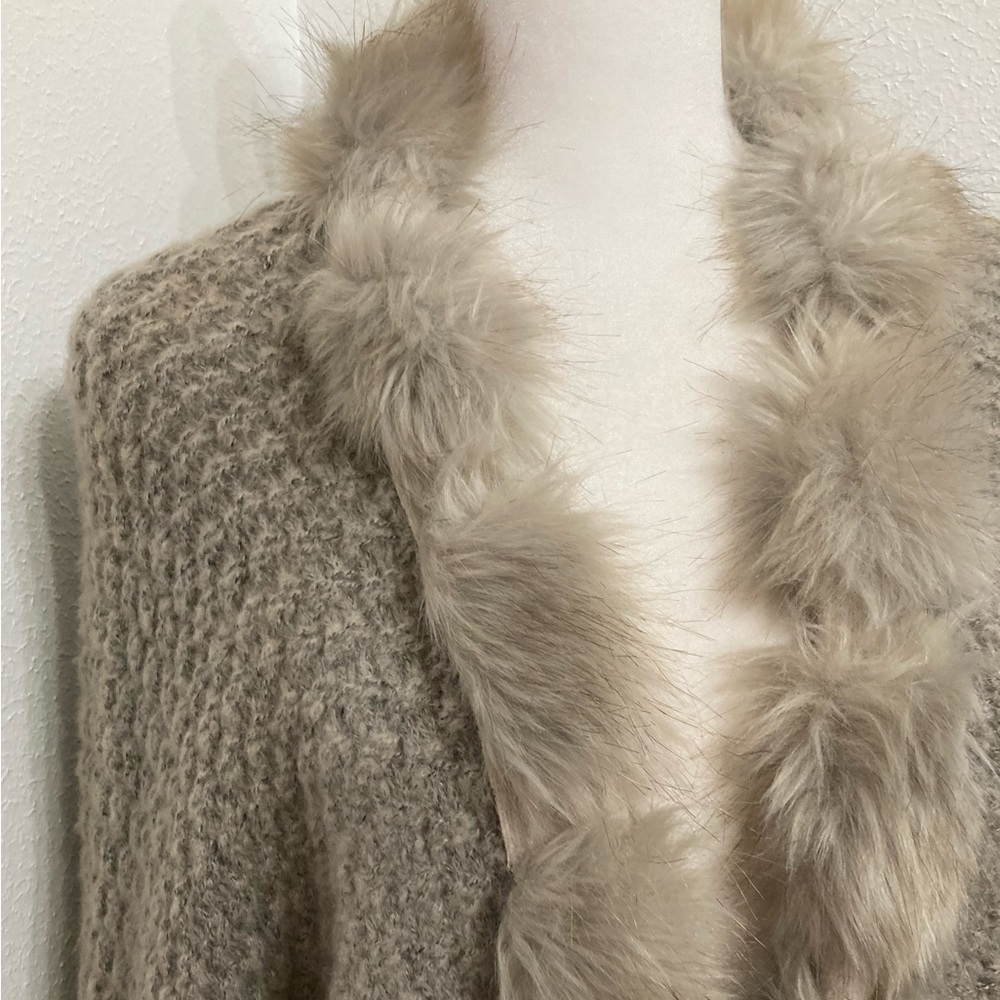NWT Gray Faux Fur Trim Open Sweater Cardigan XL-XXL - Picture 2 of 12
